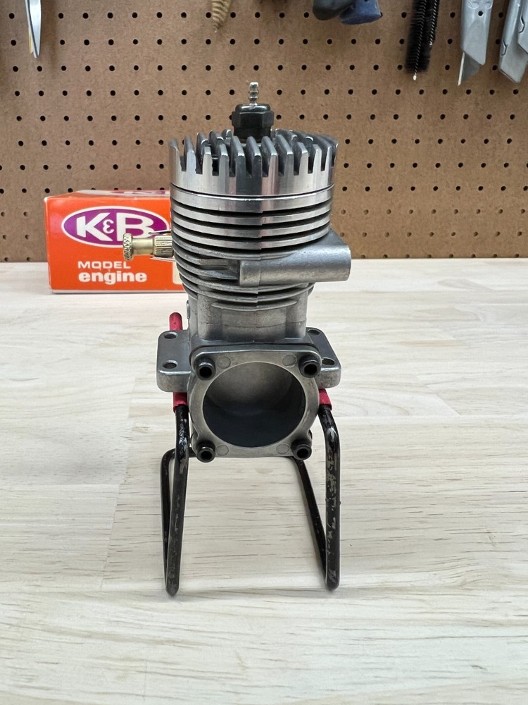 K & B SPORTSTER .28 - CL/FF ENGINE