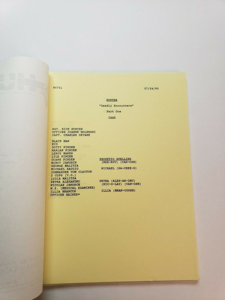 HUNTER / Mark Lisson 1990 TV Script, Fred Dryer "Deadly Encounters: Part 1"