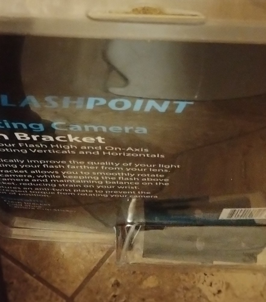 New in Packaging FP FPX-BK-FL05 Flashpoint Rotating Camera Flash Bracket