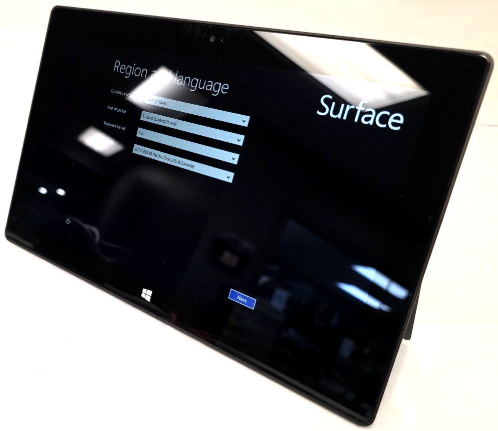 Microsoft Surface RT| NVIDIA Tegra 3| 2GB RAM| 32GB SSD| Windows RT 8.1