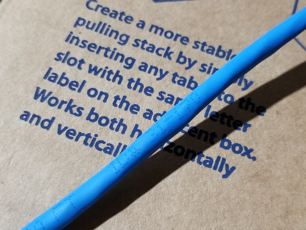 Berk-Tek 24/4P HyperPlus Cat5E Riser U/UTP Network Cable Blue /100ft