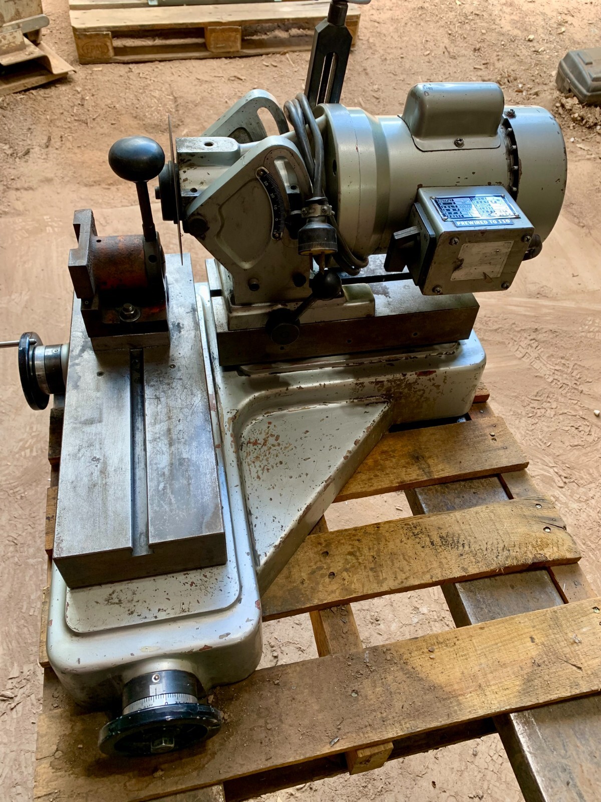 Cutter Master FCG-30 - Tool Grinder/ End Mill Sharpener