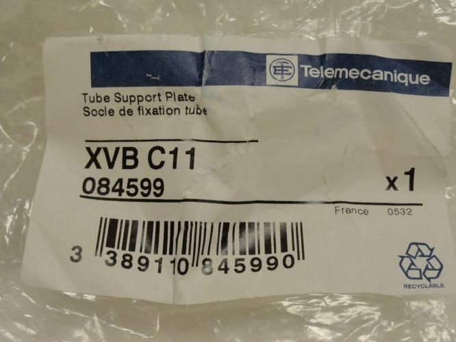 205694 New-No Box; Telemecanique XVB-C11 Stacklight Mounting/Fixing Plate