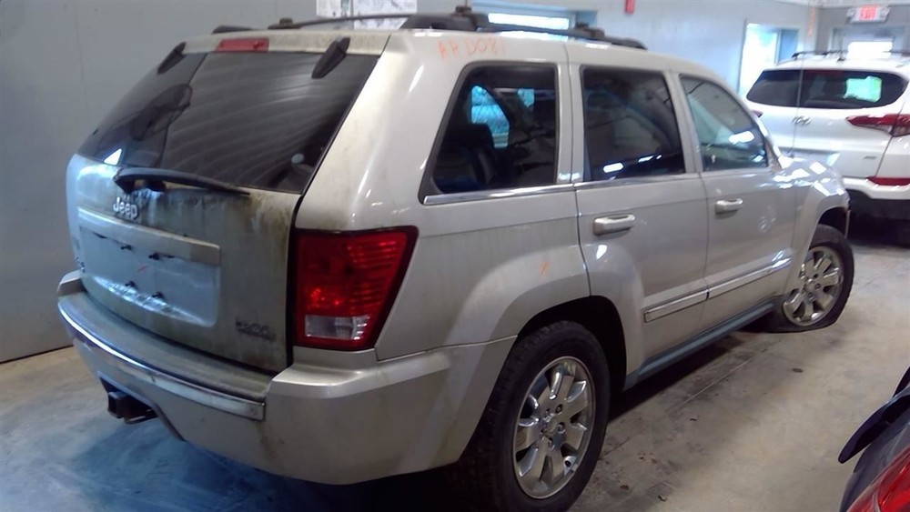 Fob/Remote Five Button Fits 08-10 COMMANDER 11548741