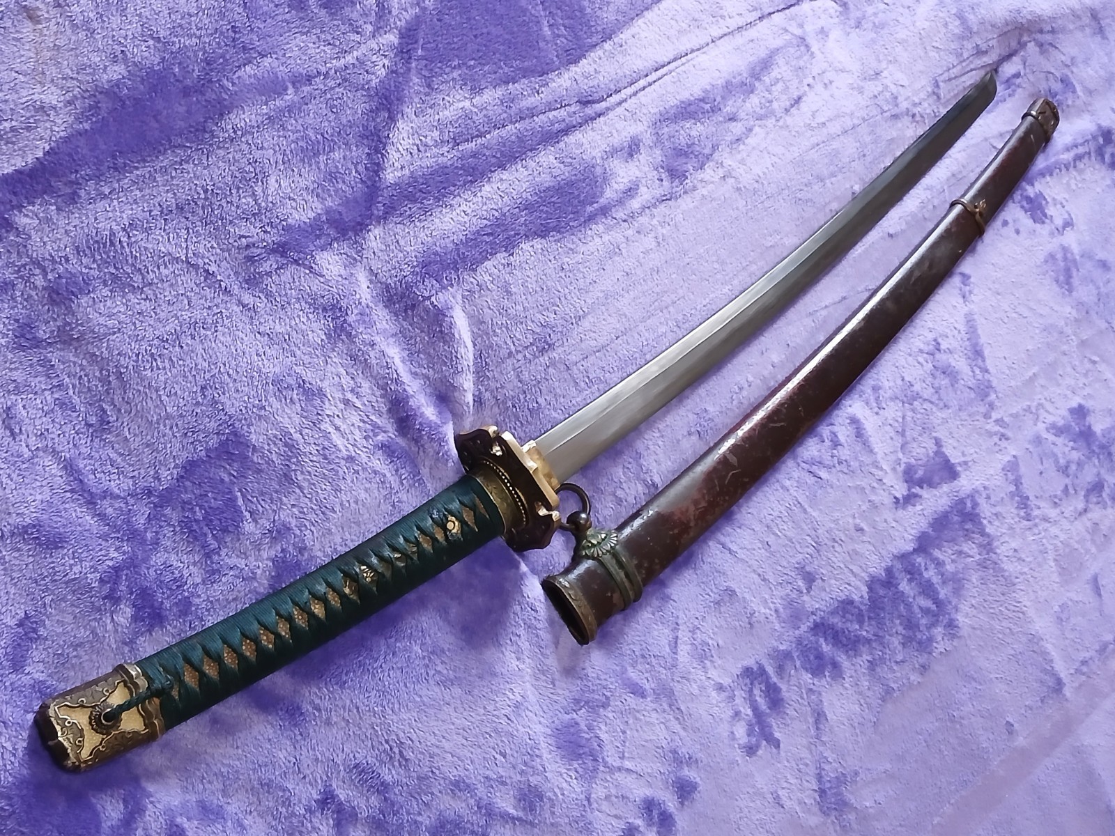 WWII Japanese Ofiicer's Showato Sword Signed "Fukumoto Amahide" with Tachi Tsuka
