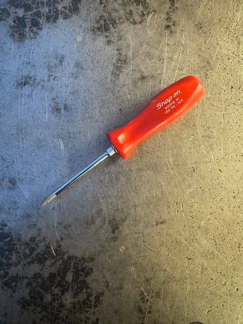 NICE Snap On Tools SDDP31 No. 1 Phillips RED Hard Handle Screwdriver