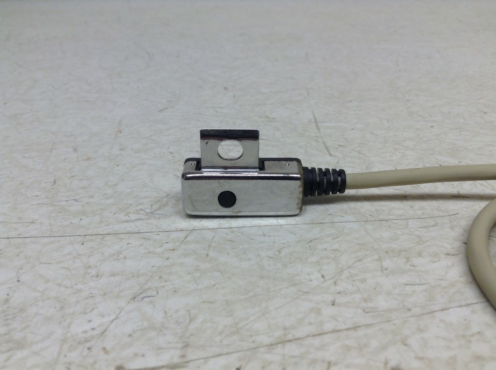 SMC D-F5P Magnetic Reed Switch Sensor DF5P (TSC)