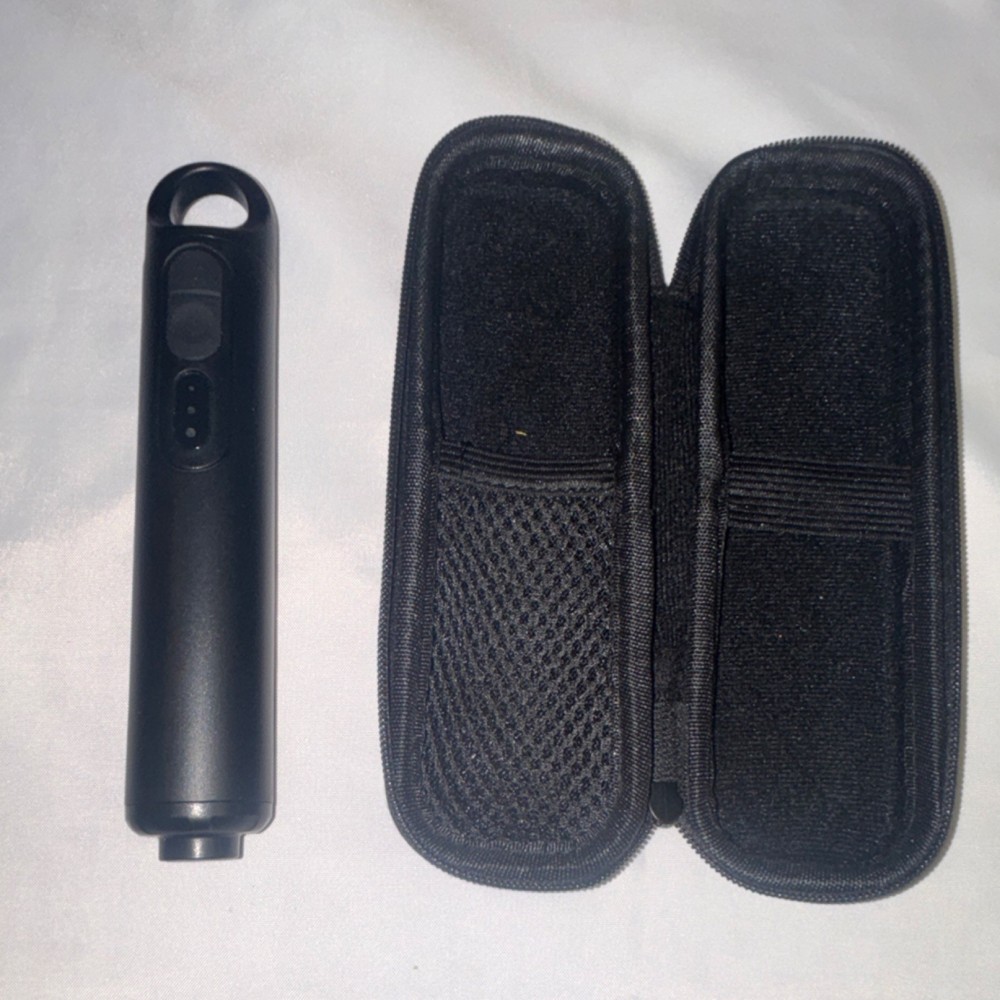 VOMELON Black Pointer Remote Control with Carrying Case