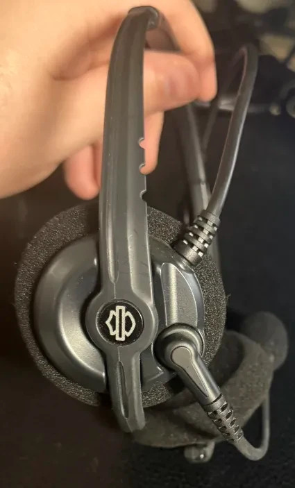 Harley Davidson J05474 helmet headset w/ case