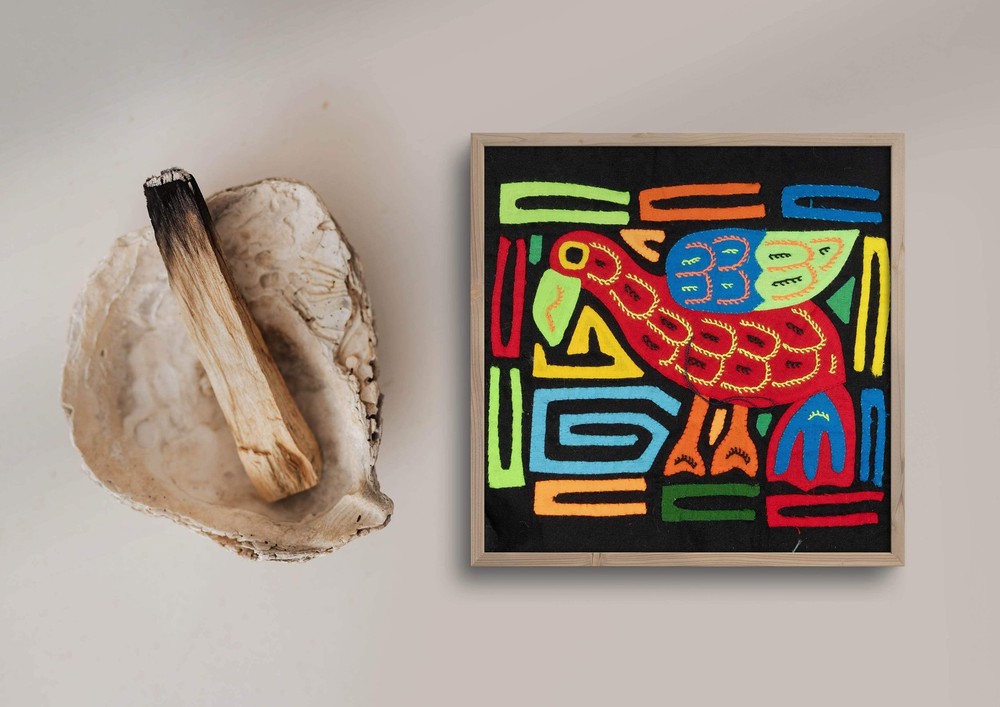 Multicolor Red And Blue Bird Molita