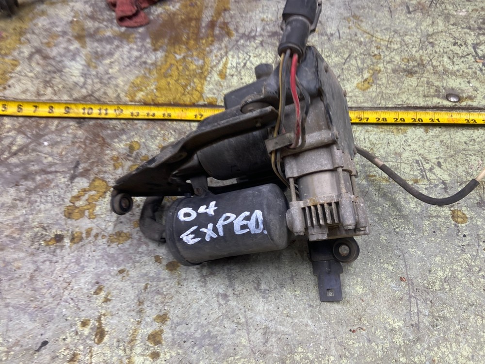 03-06 EXPEDITION SUSPENSION LEVELING PUMP