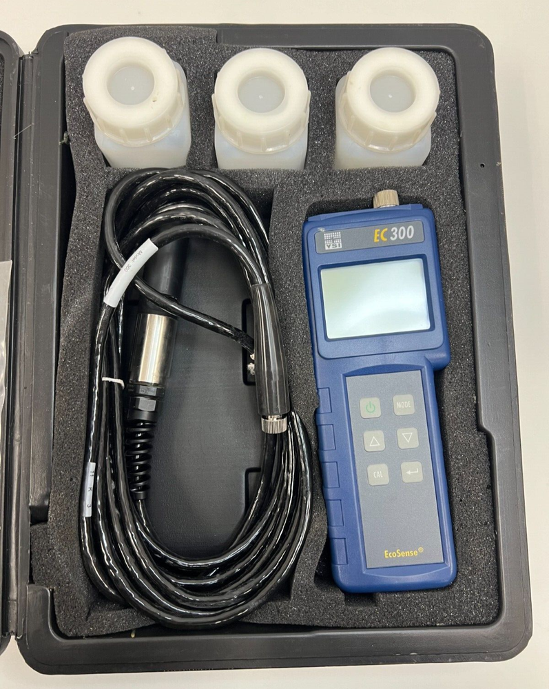 YSI ECOSENSE EC300 CONDUCTIVITY METER
