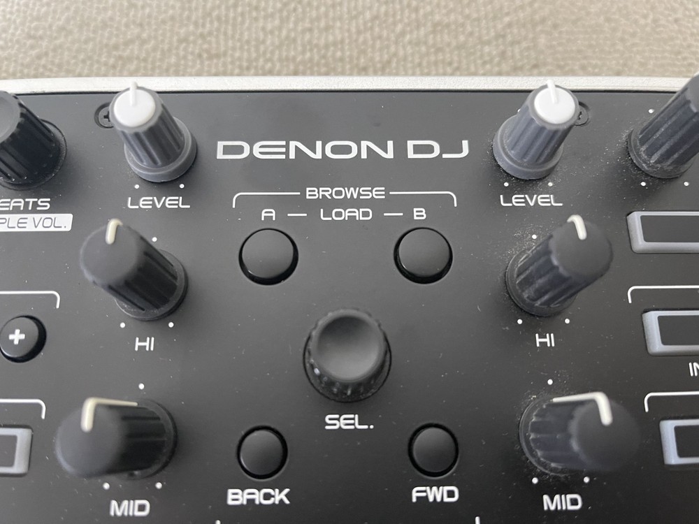 Denon DJ MC2000 2-Channel DJ Controller Black with USB Cable Tested & Working