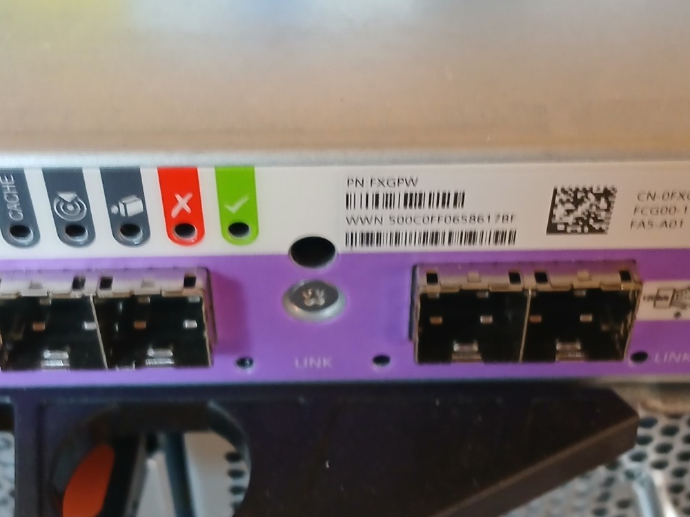 Dell EMC Powervault ME4084 storage array dual 12GBps SAS controllers FXGPW