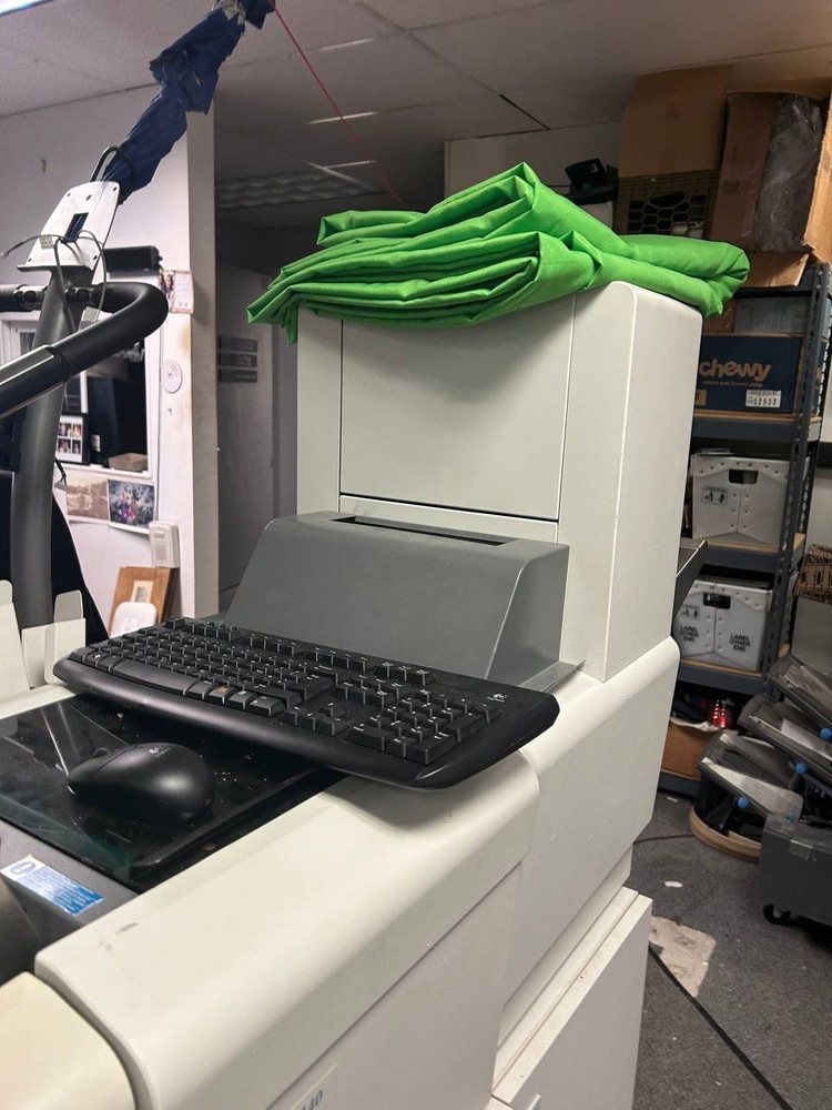 Hasler PS140 Folder Inserter with touchscreen