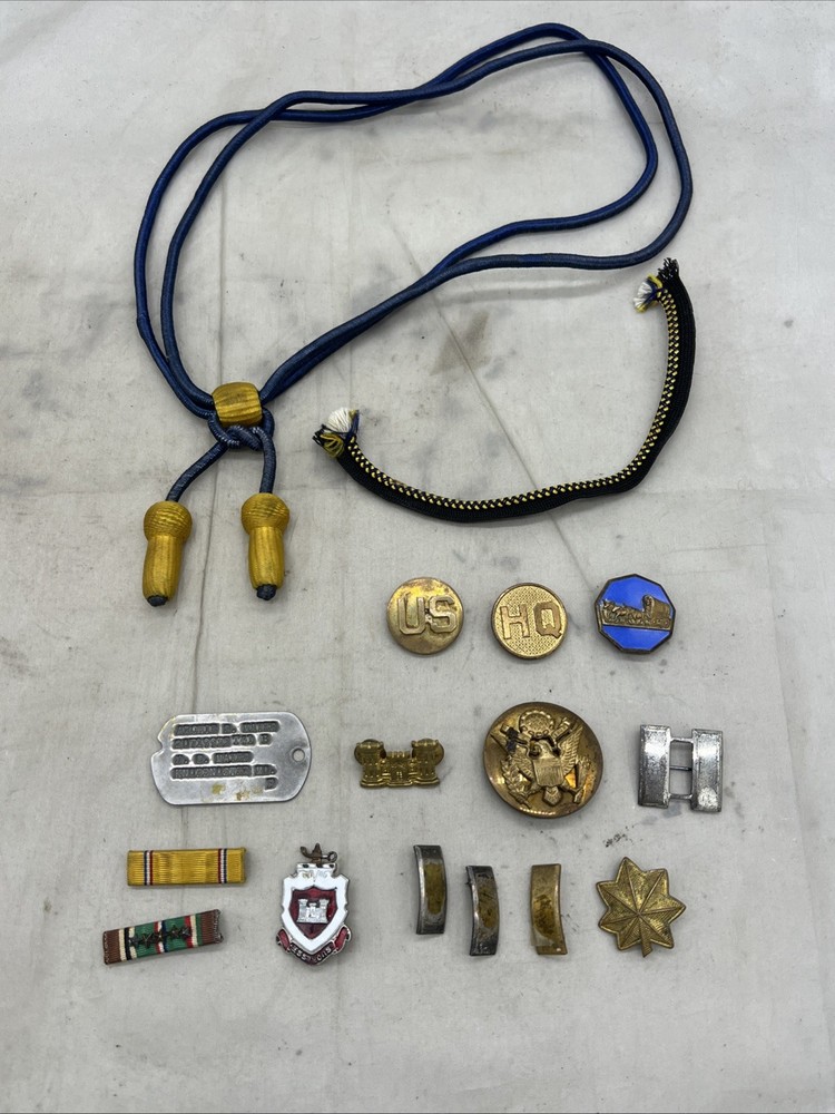 WW2 US Army Dog Tag / Insignia Lot ID’d Later USAF General (EE519