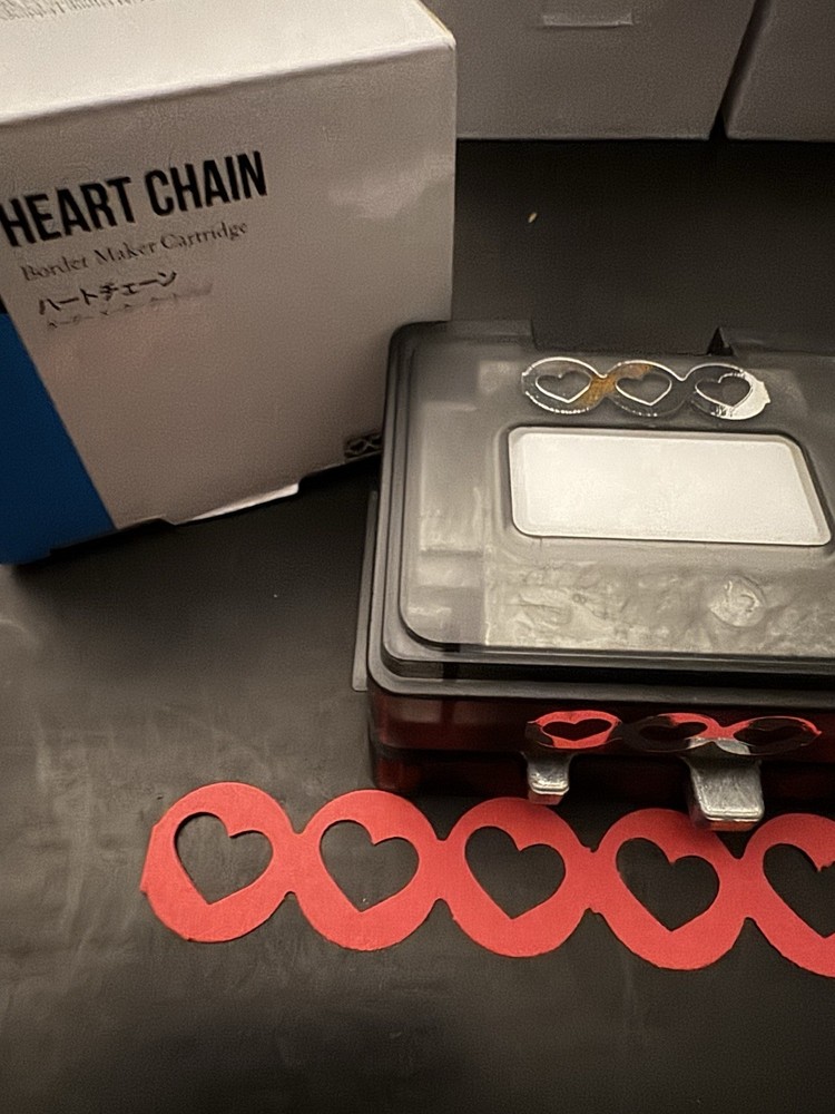 Creative Memories  Heart Chain Border Maker Cartridge NEW