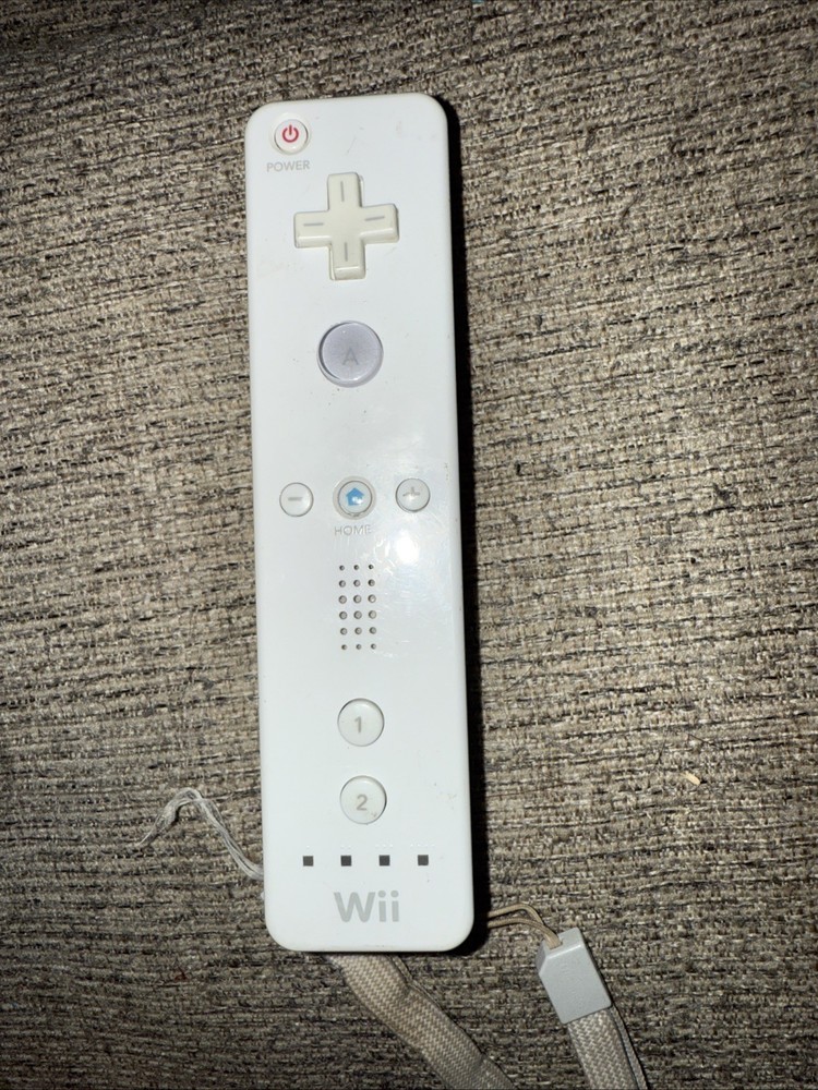 Nyko Charging Station for Nintendo Wii Remote Controllers&2 Wii Controllers