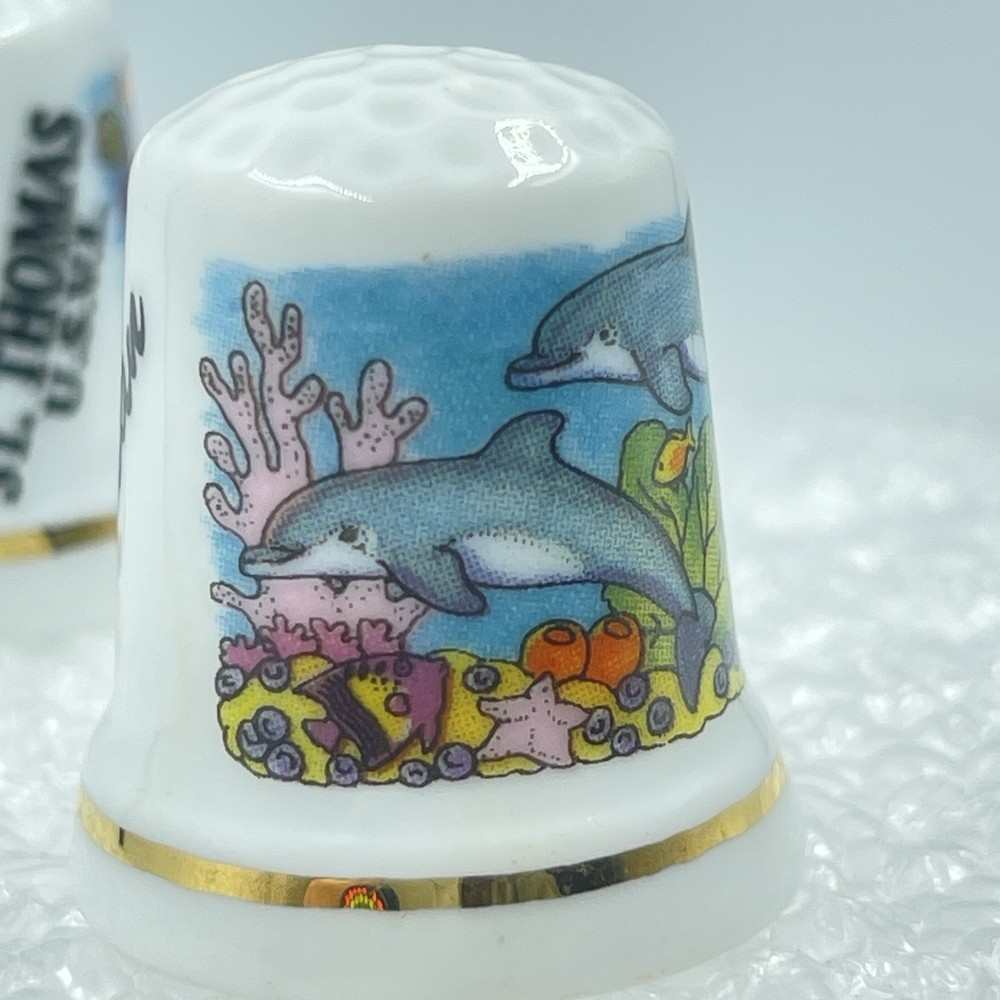 2 Porcelain Souvenier Thimbles - Roatan & St.Thomas