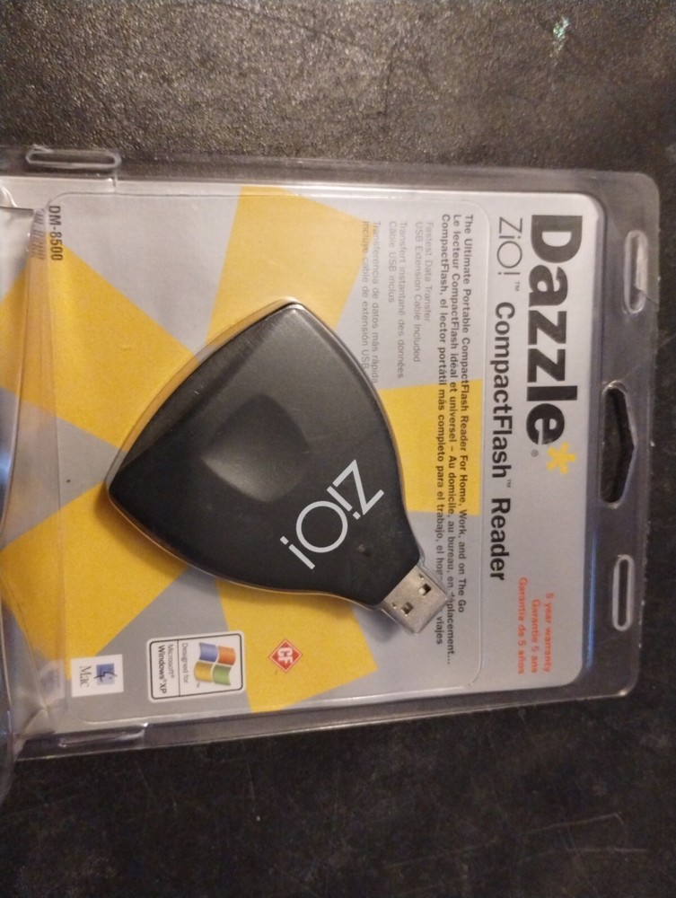 Dazzle CompactFlash Reader/Writer Digital Media Reader Software DM-8500 NEW