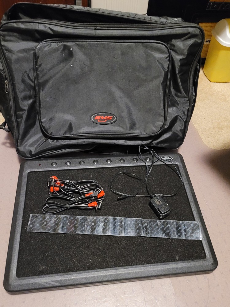 Guitar Pedal with Pedalboard