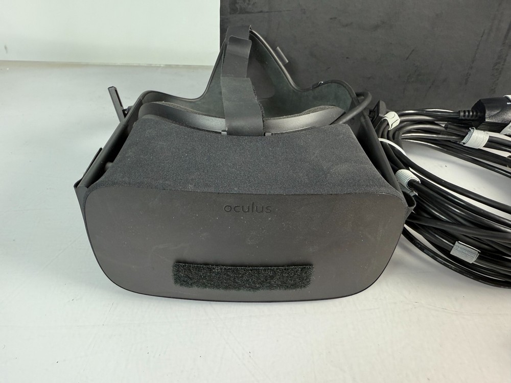 Oculus Rift CV1 VR Headset with Sensor, Cables & Box (No Controllers)
