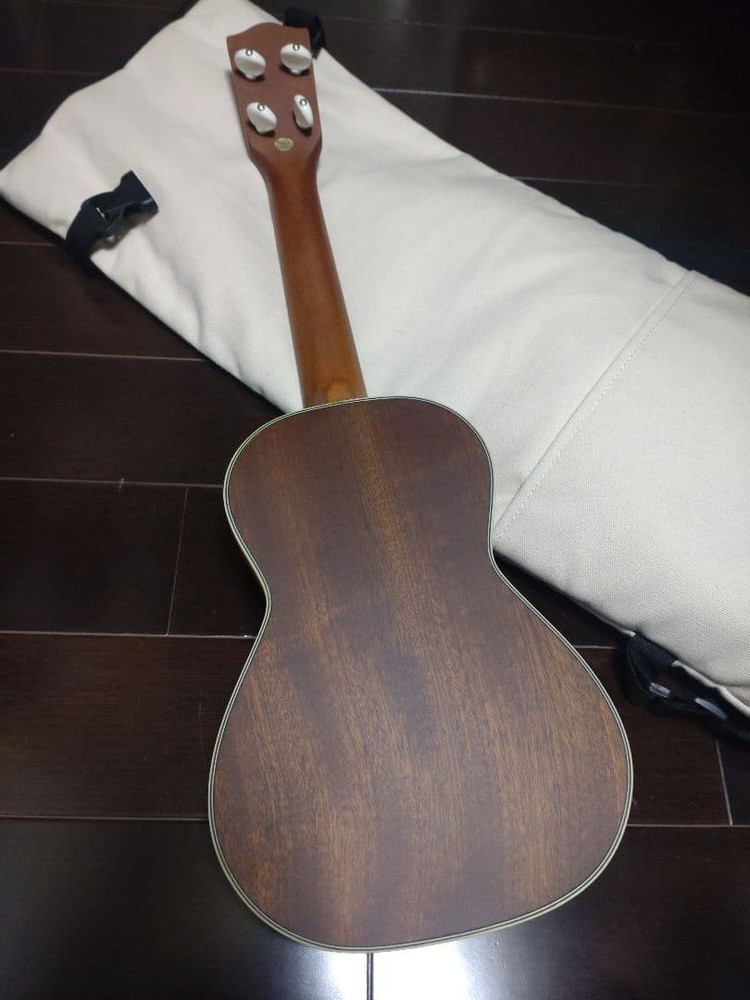 Hanalei concert ukulele