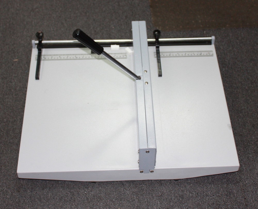Desk Top Hand Perforator MP6-Perforator