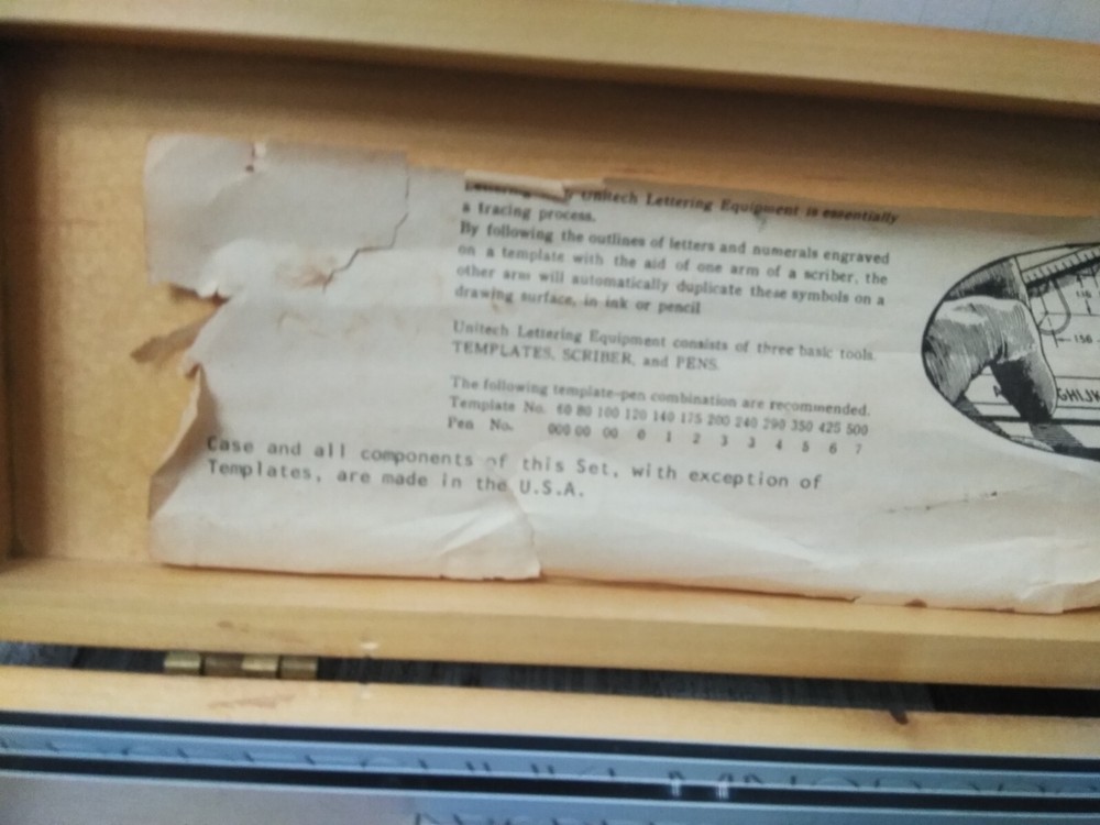 VTG. Lettering Set Drafting Kit Wood Case Templates Unitech Engineering (READ)