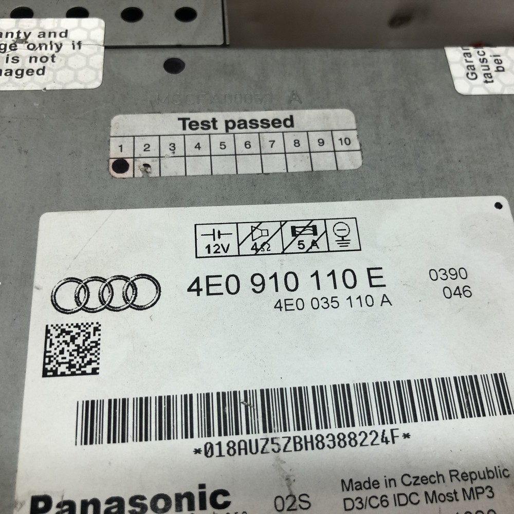 Audi A6 C6 Avant 2008 Panasonic CD Changer 4E0910110E