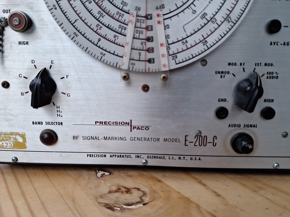 Vintage PRECISION PACO E-200-C RF SIGNAL-MARKING GENERATOR Untested