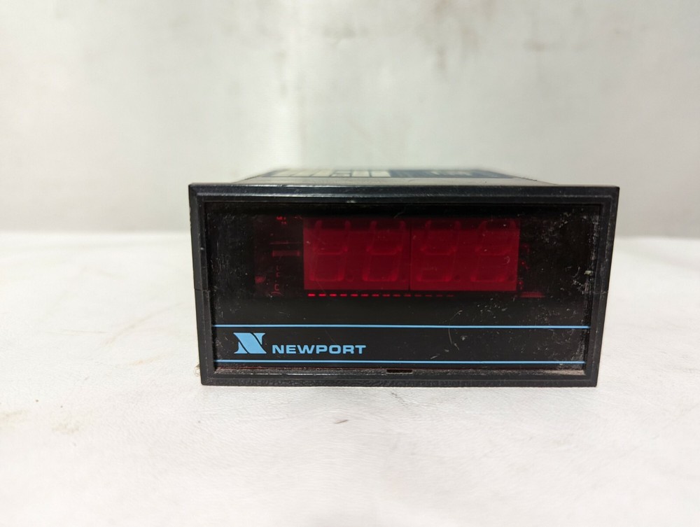 Newport Q9000P digital panel process meter, 120VAC