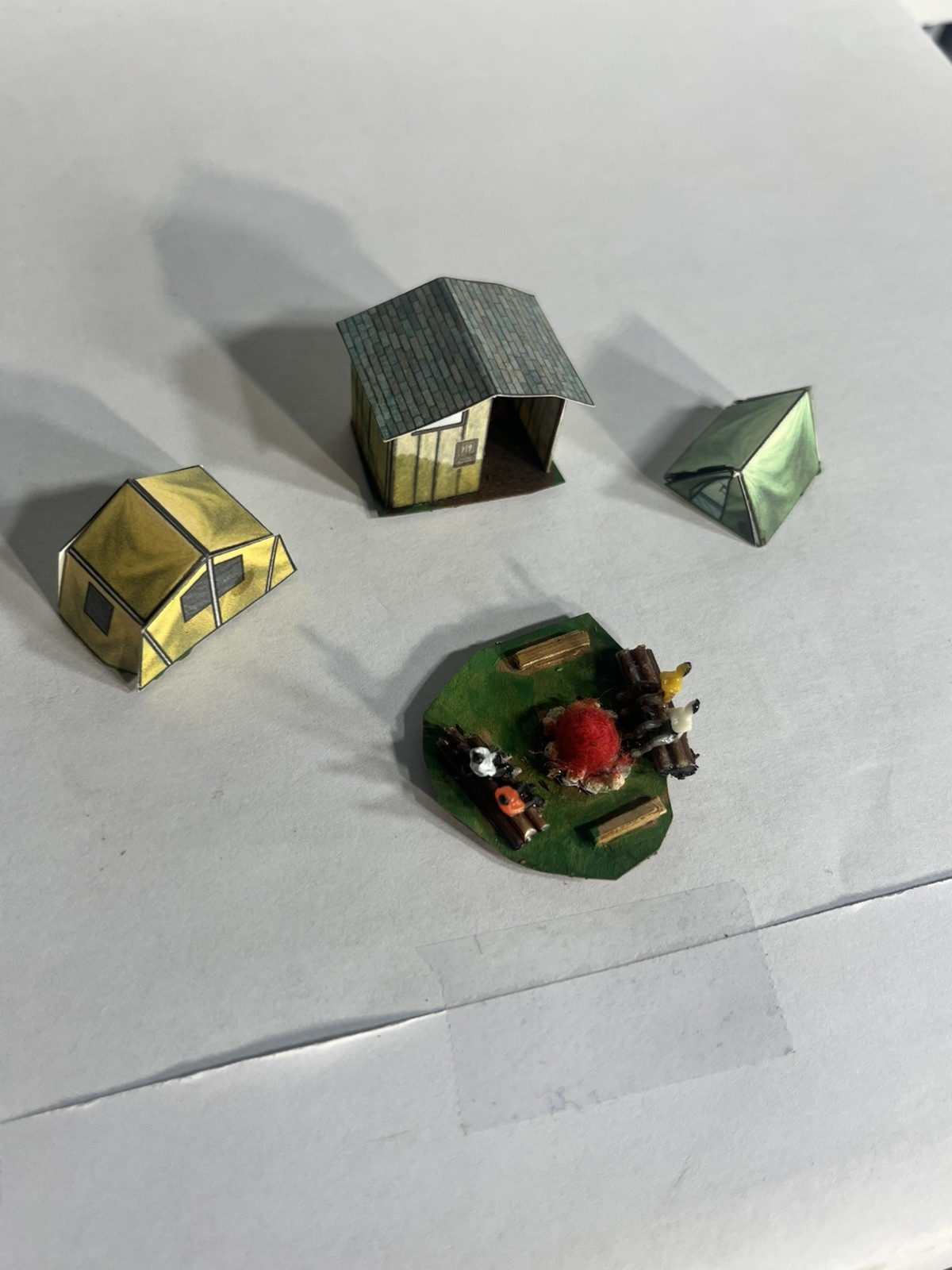 N Scale Figures Preiser & Merten.Fisherman, Dock Workers, and Men Sitting