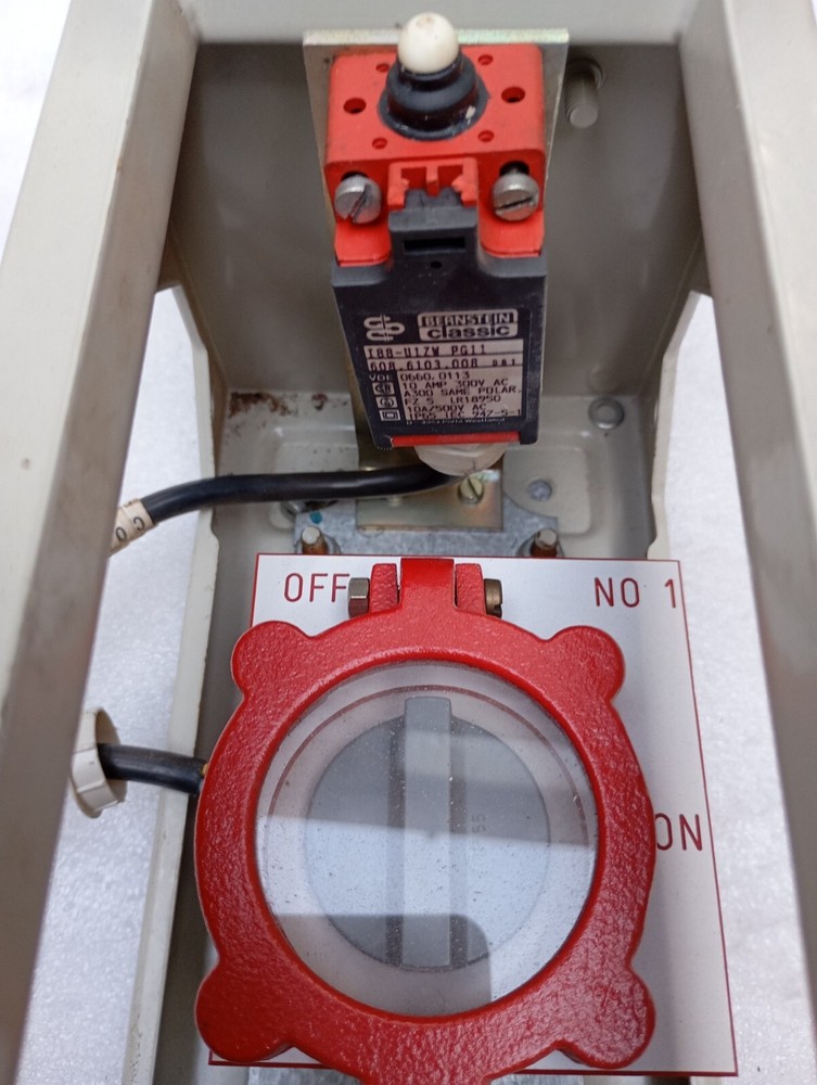 VIKING LIFE SAVING EQUIPMENT CO2 LODUNARBOX