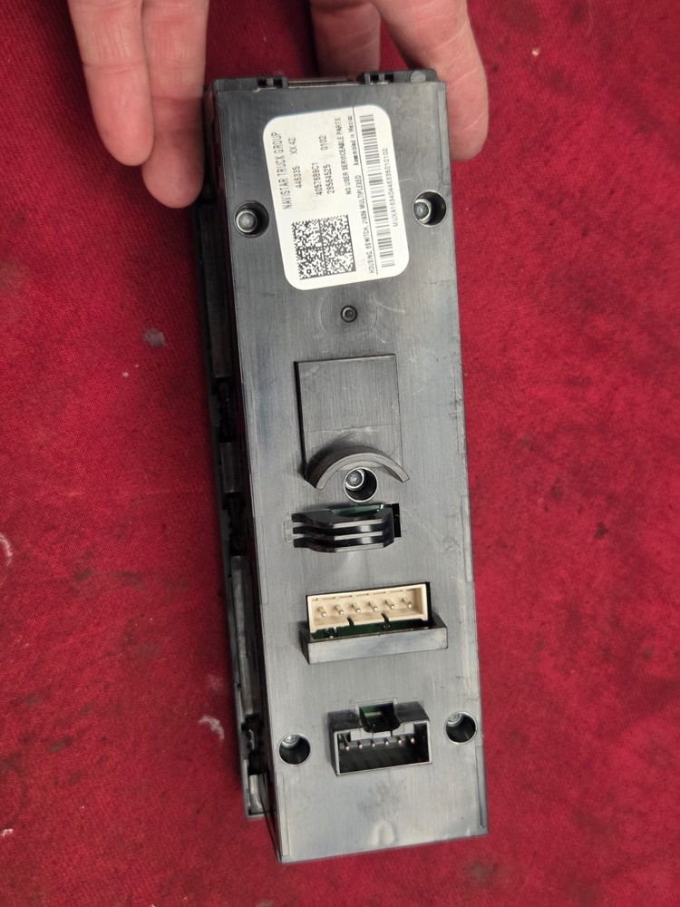 International 6 SWITCH PANEL Dash Panel - NAVISTAR 4057689C1, 28564525 MUX A