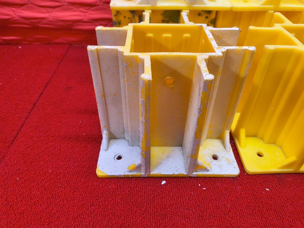9 Used Safety Boot Guardrail System Good Condition