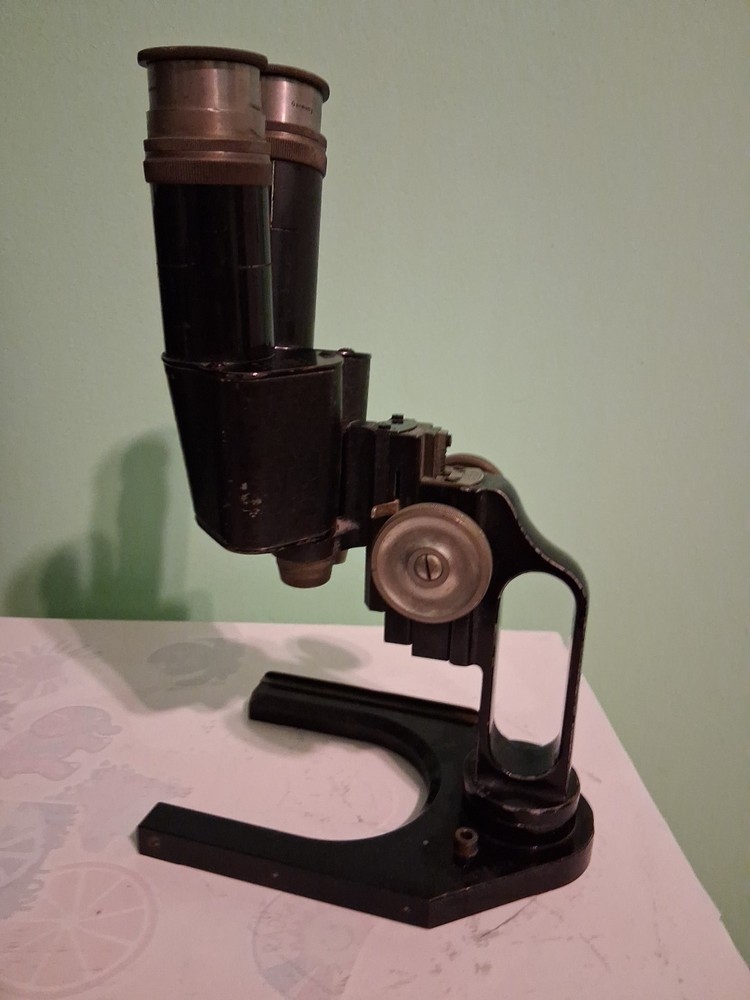 Eleitz Wetzlar microscope Antique. Not Tested