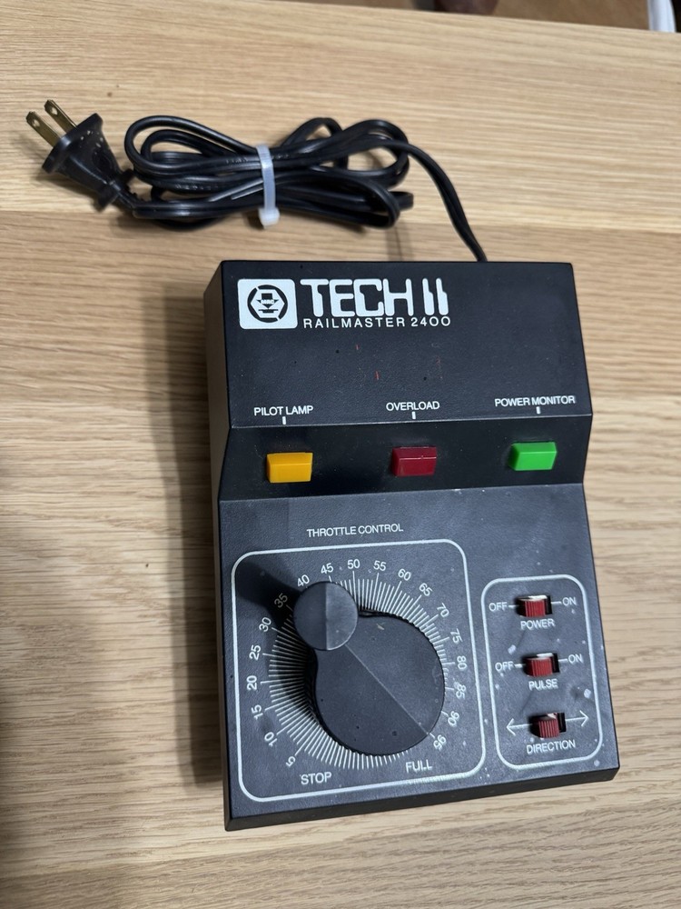 MRC Tech II Railmaster 2400 Model Train Control