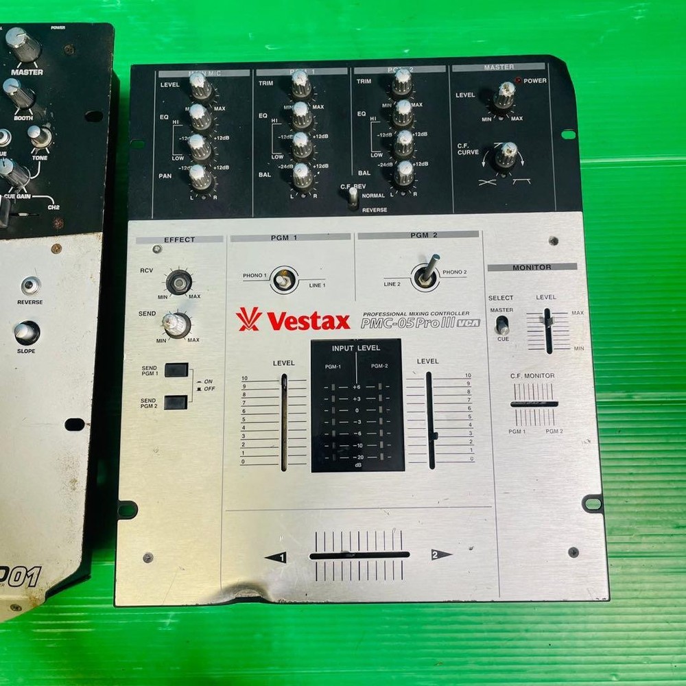 VESTAX PMC-05 Pro III DJ Mixer with Numark PPD01 Controller Combo