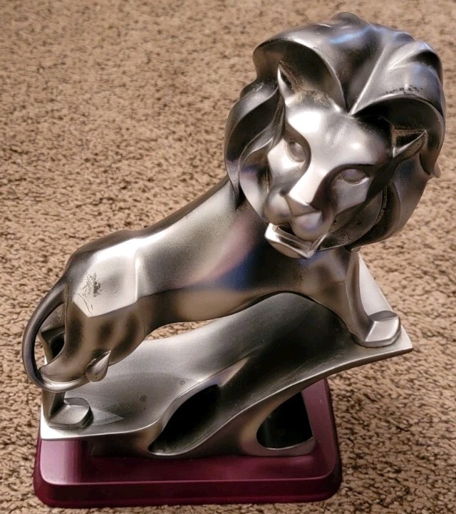 Herco Professional  Lion Roaring  Sculpture Silver Tone Wood Base