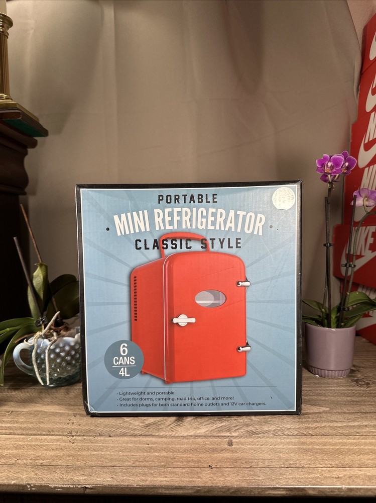 portable mini refrigerator classic style NEW Mint Complete