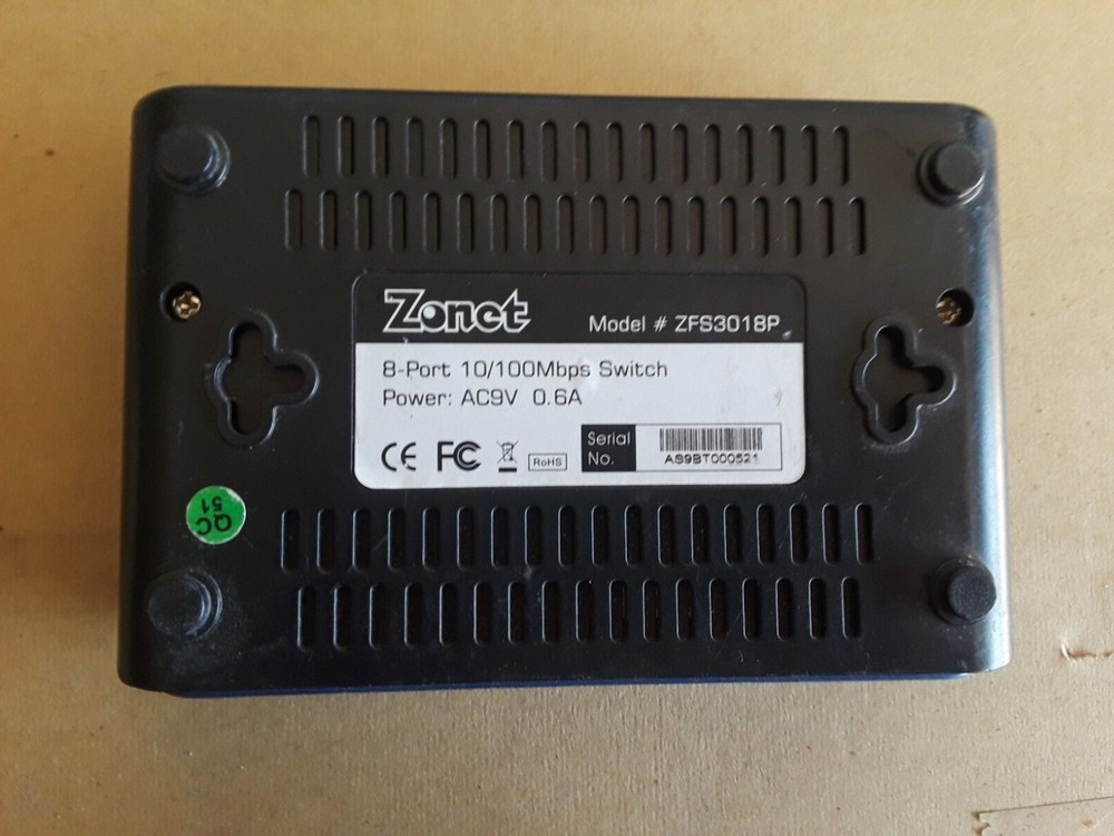 Zonet (ZFS3018P) Ethernet Switch