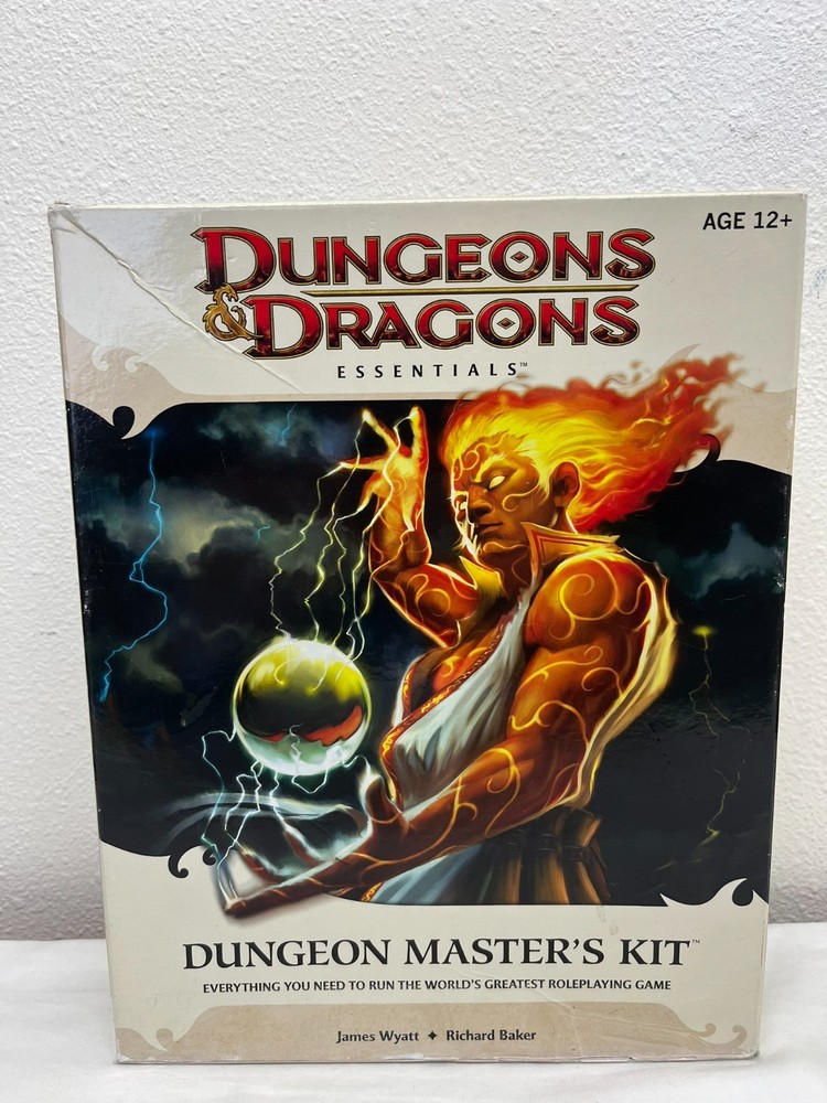 Dungeons and Dragons 4e Essentials Dungeon Master Kit - Boxed Set - Complete