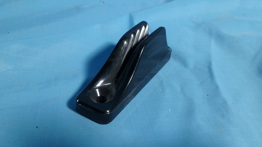 Clamcleat Midi (Nylon) NEW