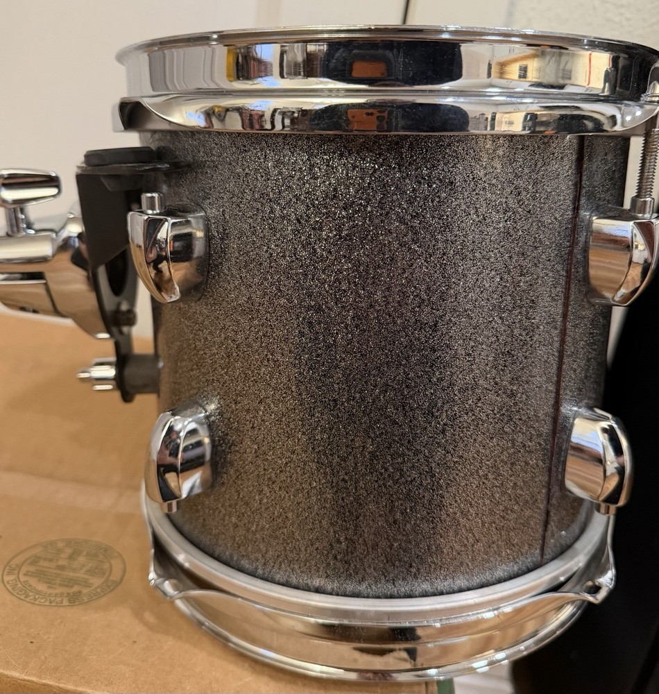 PEARL EXPORT 8 INCH RACK TOM SILVER GOOD CONDITION DRUM *INCLUDES SOFT CASE*