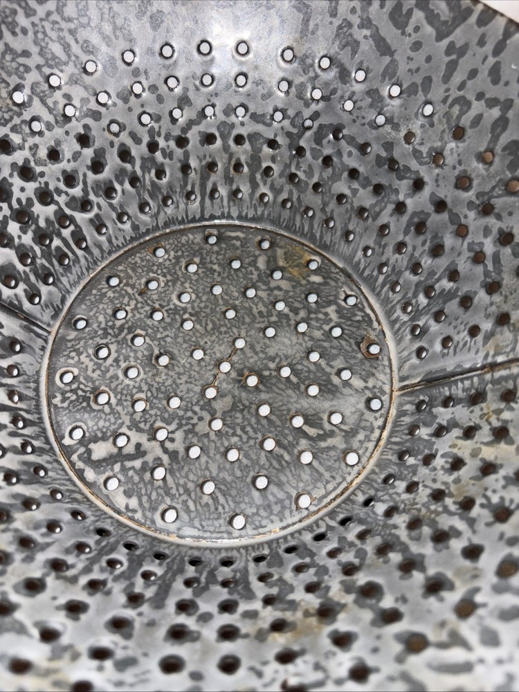 Antique Gray Graniteware Colander 11”