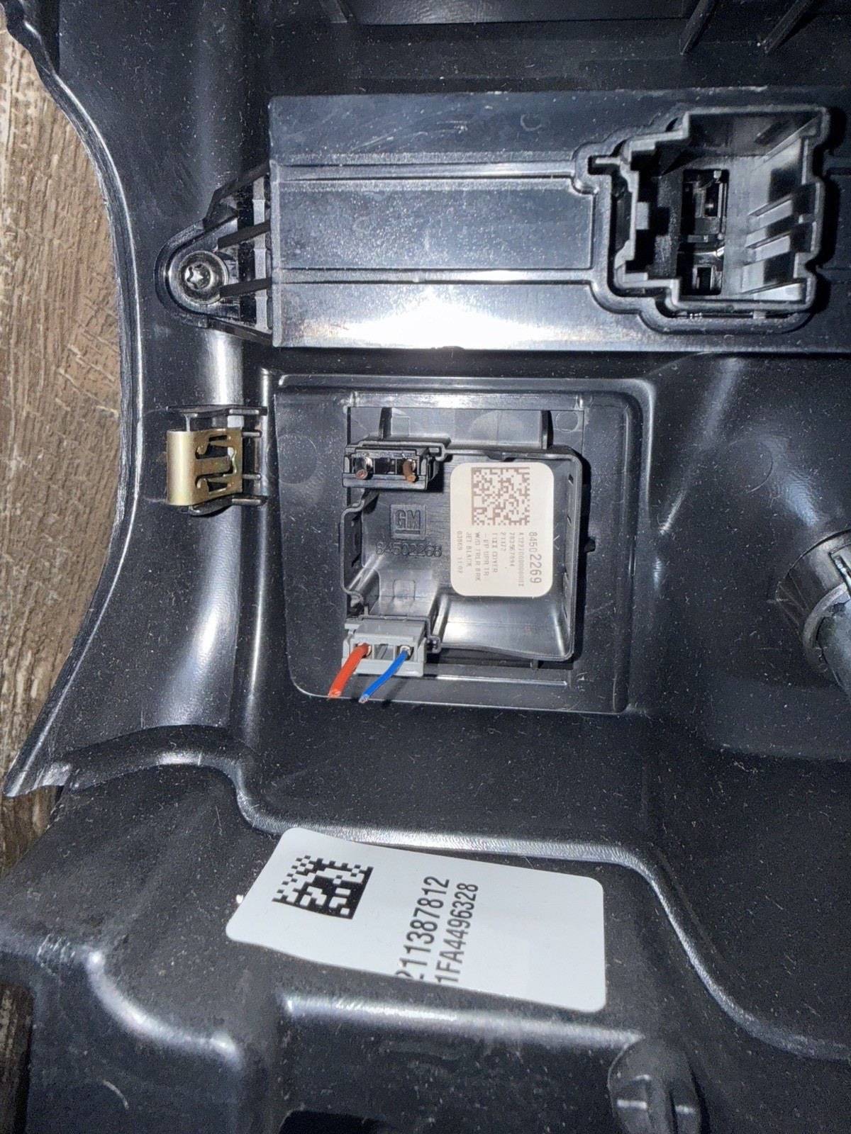 2021 CHEVY SILVERADO 2500 RADIO CONTROL PANEL 8" DISPLAY 84542734 HEAT/AC DASH