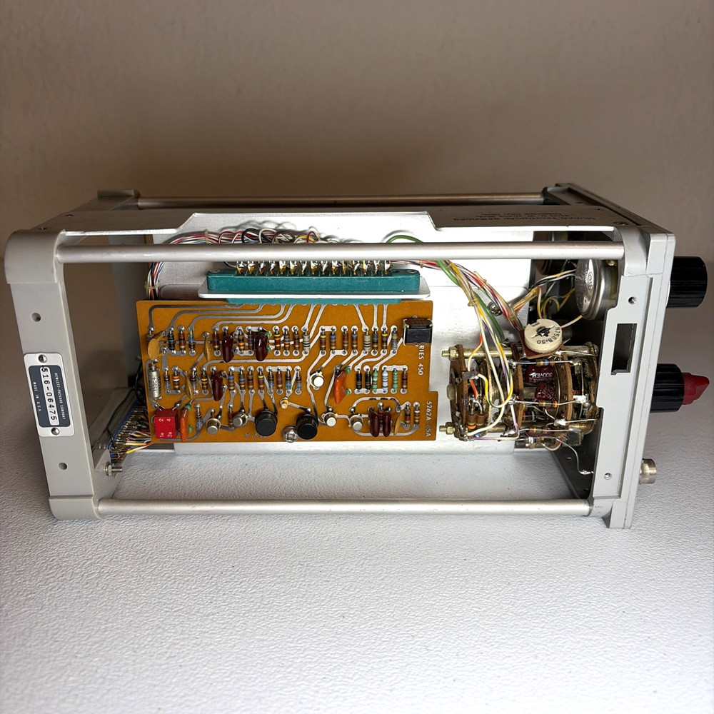 Hewlett-Packard HP Time Interval Unit Model 5262A Lightly Used
