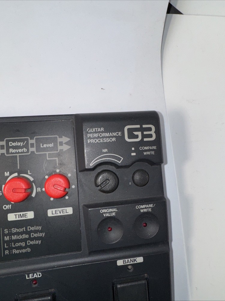 Korg G3 Guitar Multi Effect Pedal Guitar Performance Processor Untested W/Guitar