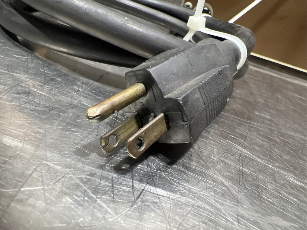 Staco e1010v volt amp meter ac power source adjustable calibrator Used Surplus